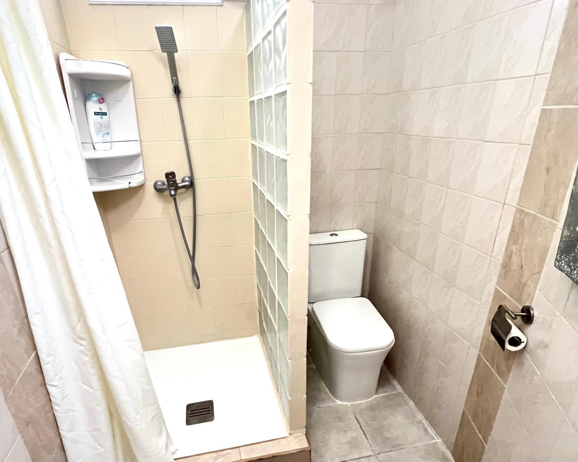 Alcamar Habitacion Privada Con Las Areas De Sala, Cocina Y Bano Que Se Comparten Cerca Al Mar! Alcalá 외부 사진